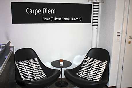 Queen Room with Spa Bath