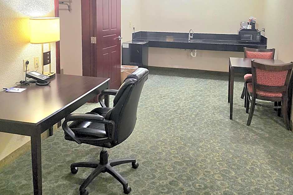 Ramada by Wyndham South Waco