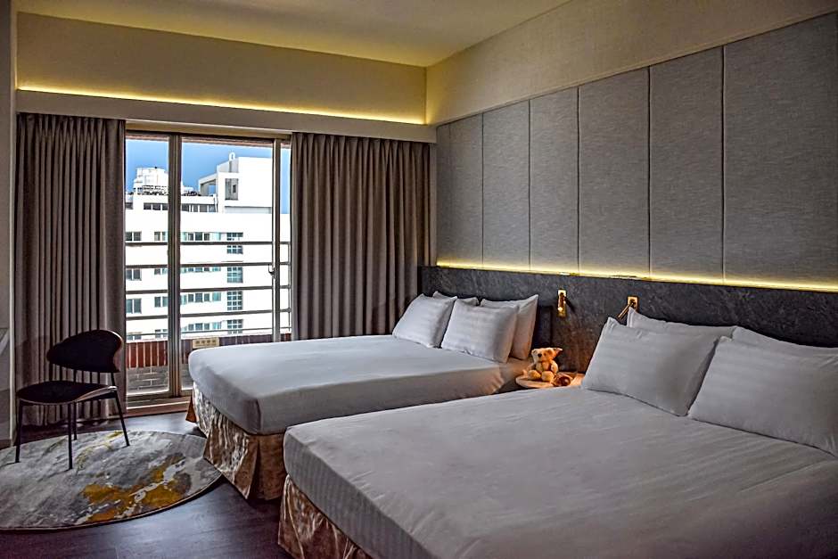 Metro Hotel