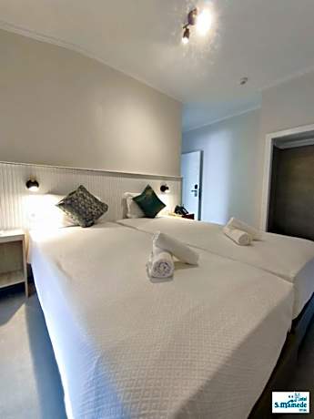 Superior Double or Twin Room with Sea View