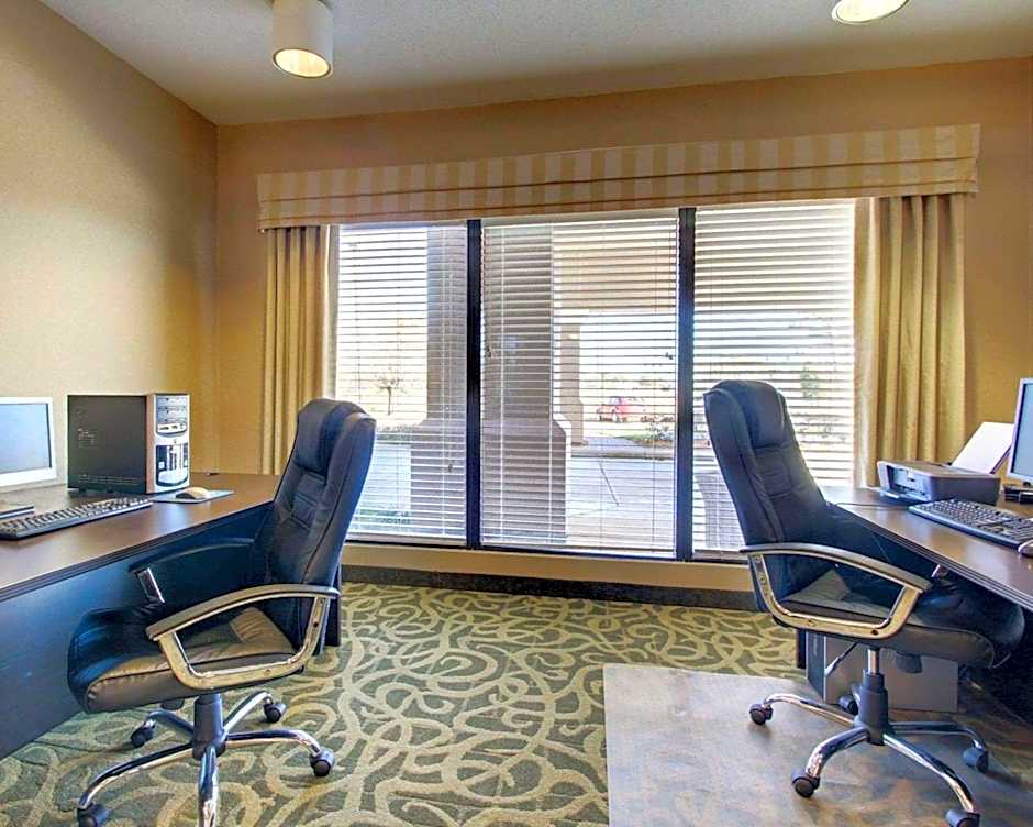 Comfort Inn & Suites Moss Point Pascagoula