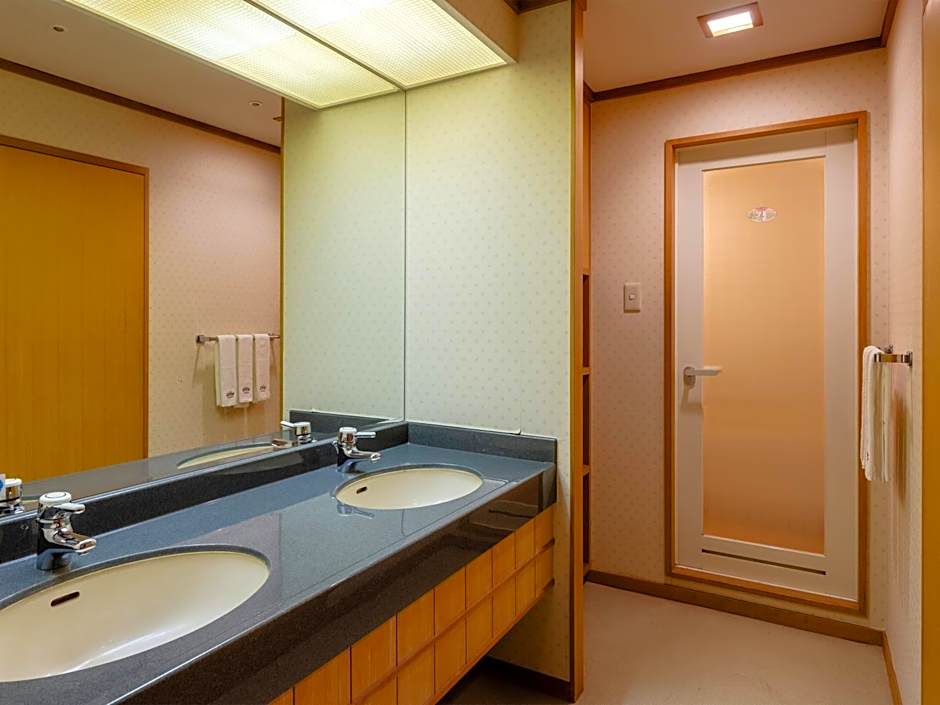 Tsubamesanjo Washington Hotel