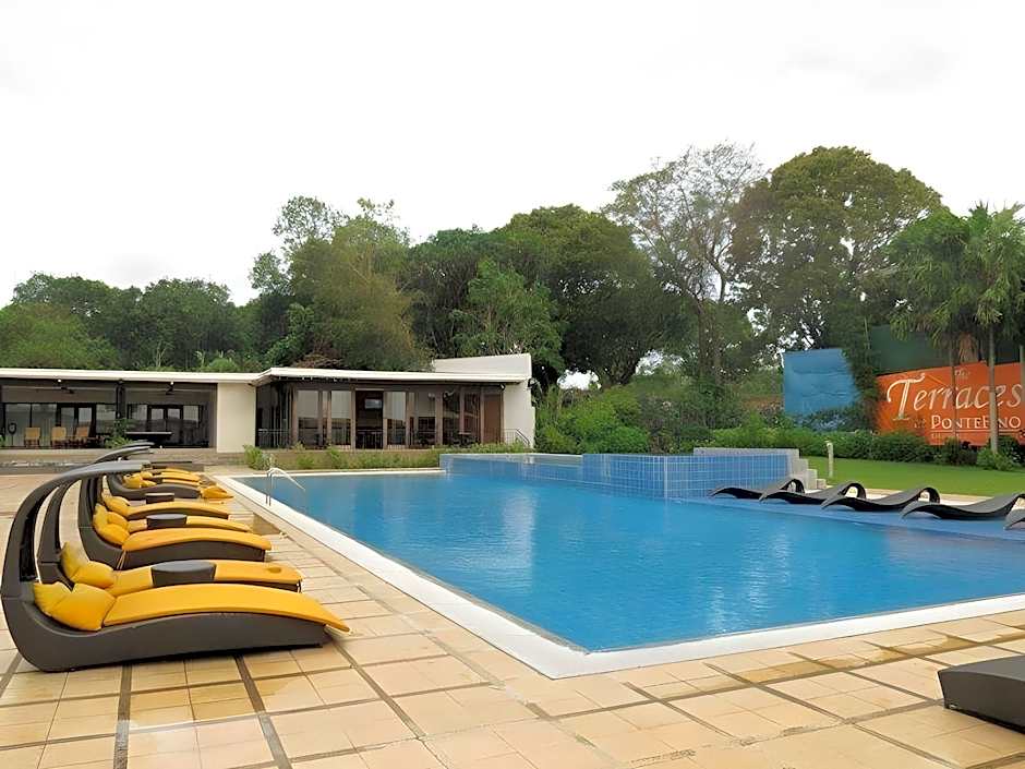 Pontefino Hotel And Residences