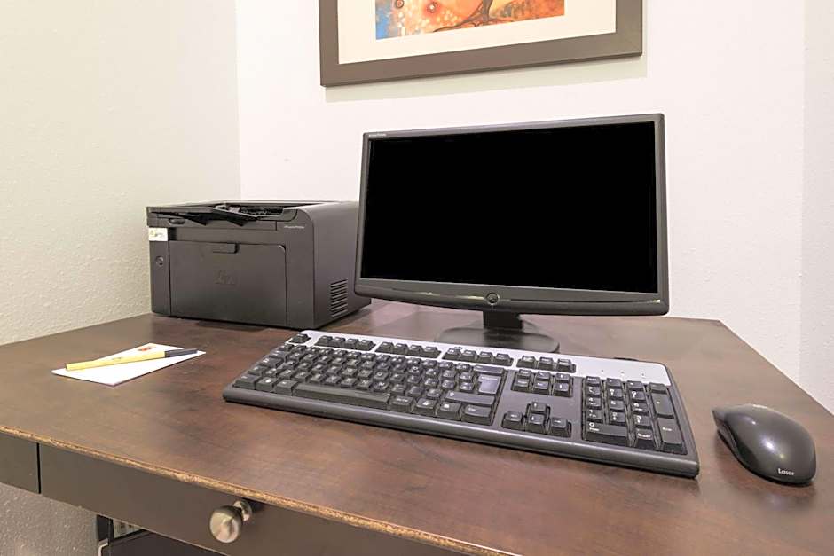 Super 8 by Wyndham Quebec City