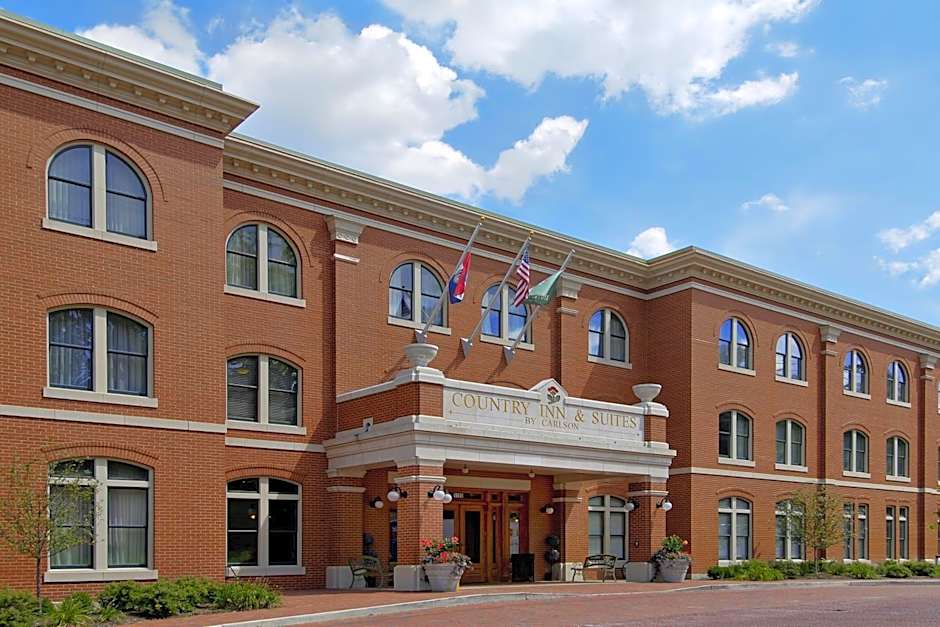 Country Inn & Suites by Radisson, St. Charles Historic District
