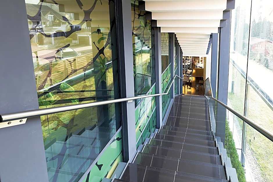Hotel Zena Beauty & Shopping Center