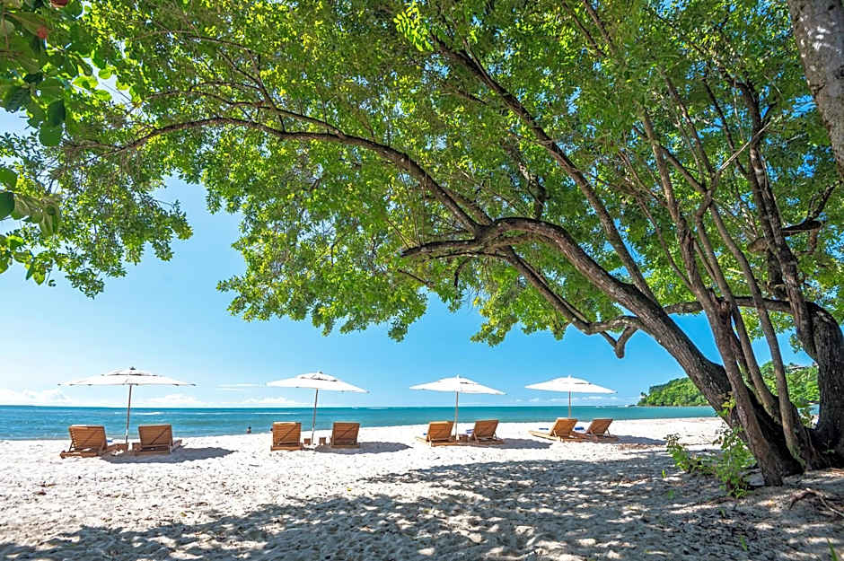 Colibri Beach Villas