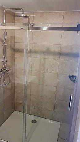 Quadruple Room with Private Bathroom