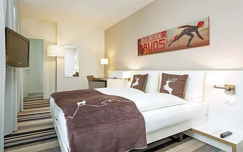 Hotel National by Mountain Hotels