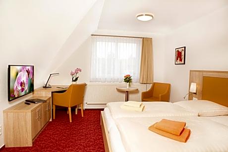 Apartment (3 Adults)