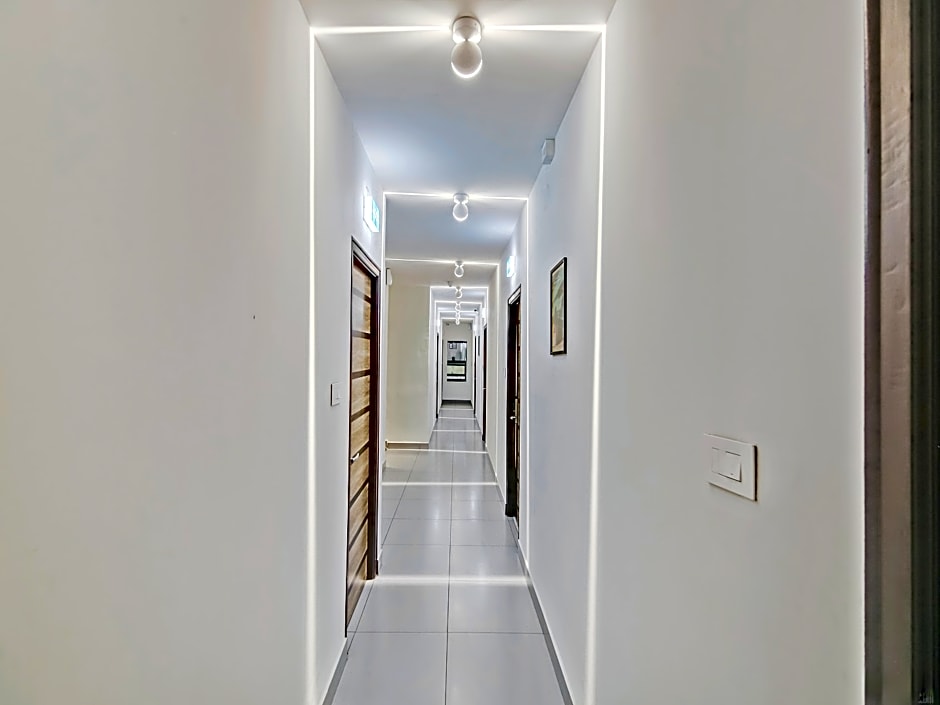 Vihaari 24 Business Hotel