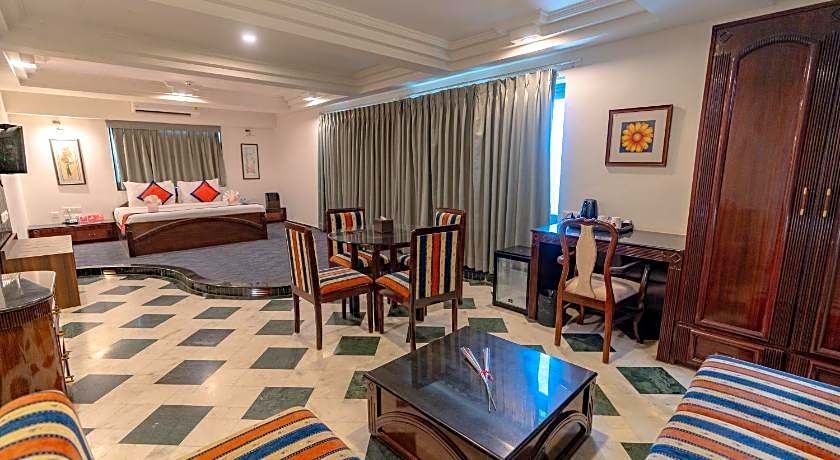 Hotel KK By Spree Rajkot