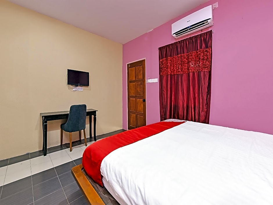 Hotel O Awan Biru Motel