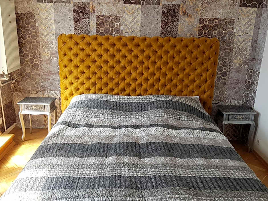 Chmielna 5 Rooms & Apartments