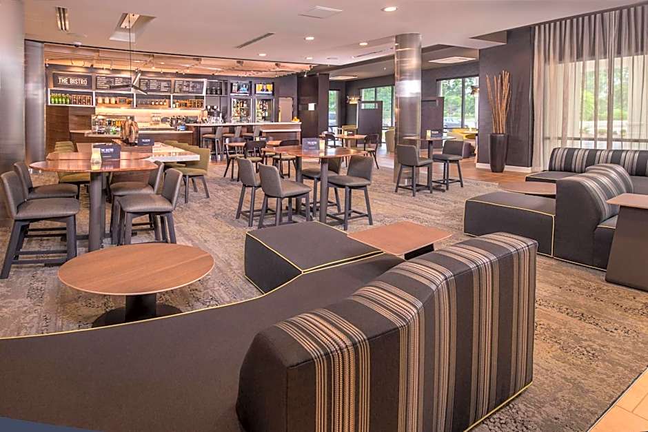 Courtyard by Marriott Hershey Chocolate Avenue
