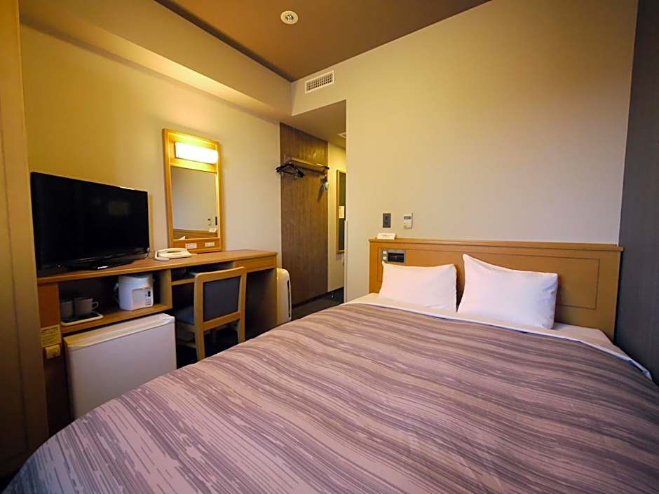 Photo 1 of 8 of 1 Double Bed, Smoking