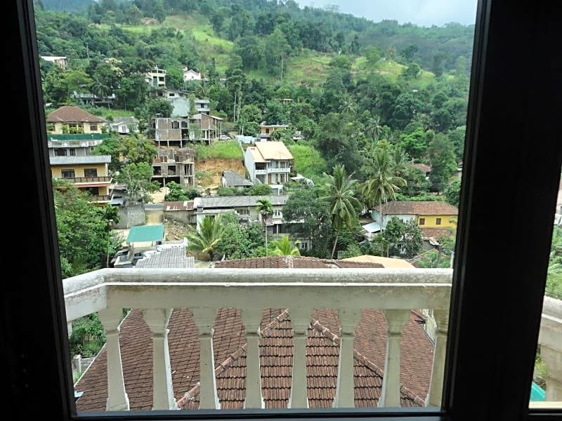 Majestic Tourist Hotel