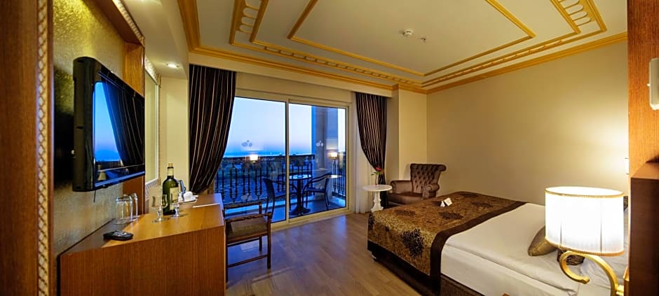 Photo 1 of 4 of Superior Double Room