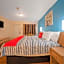 Royal Gateway Motel by OYO