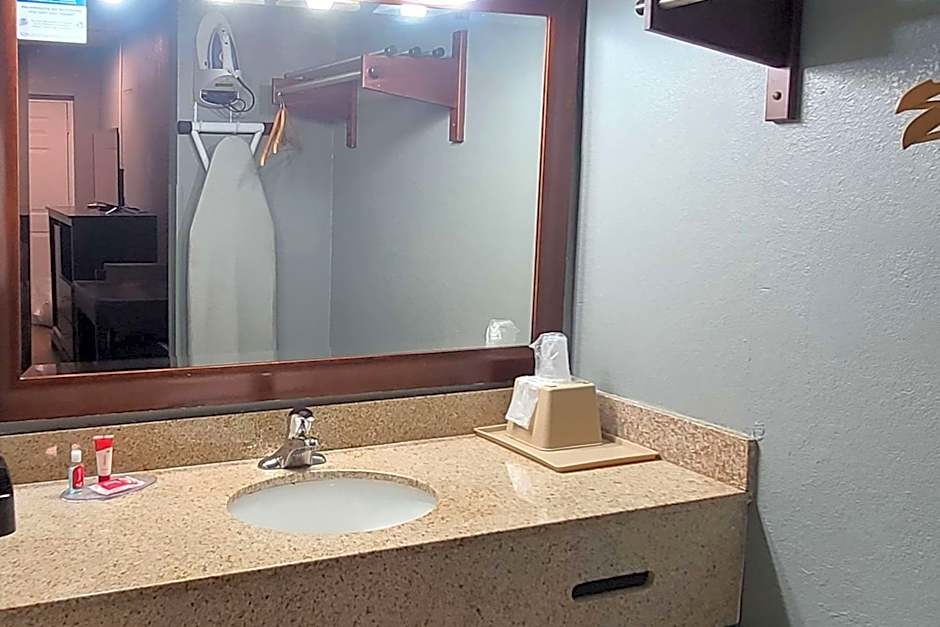 Econo Lodge Forest City