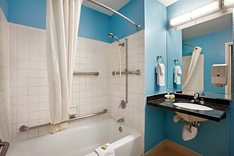 2 Queen Beds, Mobility Accessible Room, Non-Smoking