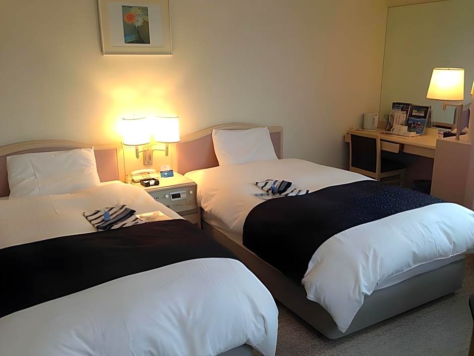 Apa Hotel Takaoka-Marunouchi