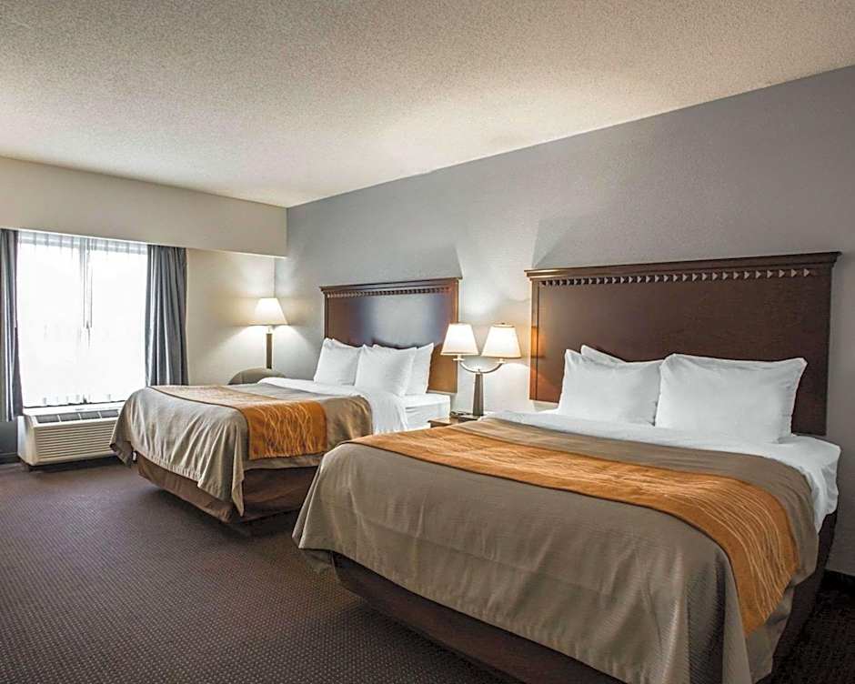 Comfort Inn & Suites Lumberton Central I-95