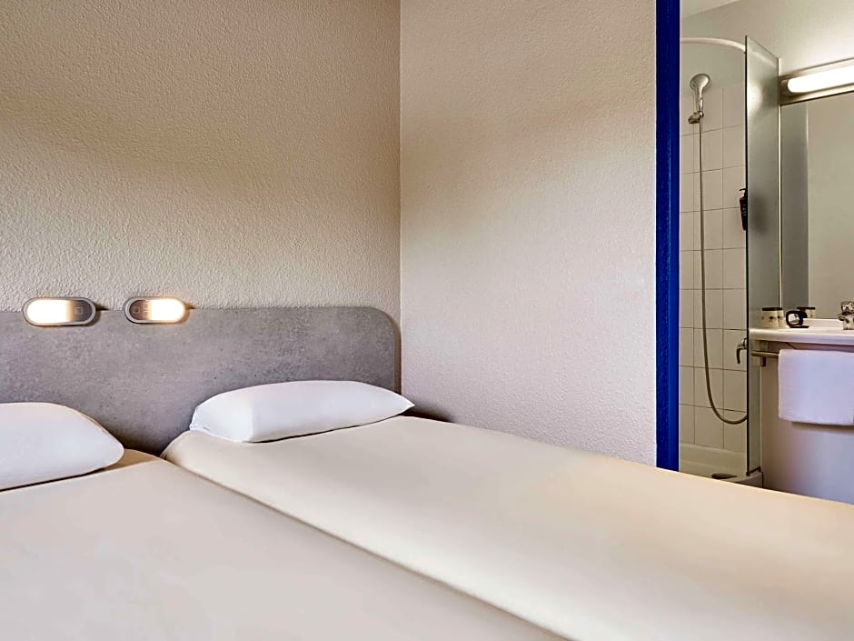 ibis budget Versailles Chateau Saint-Cyr