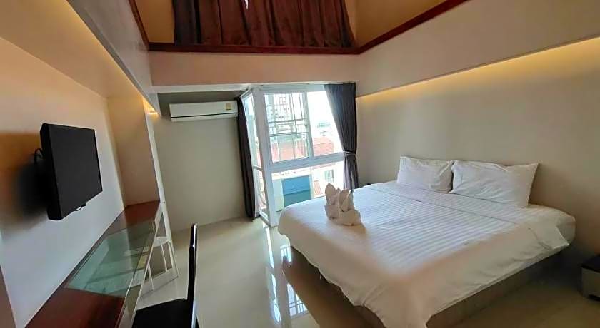A Room Bangkok Sathorn