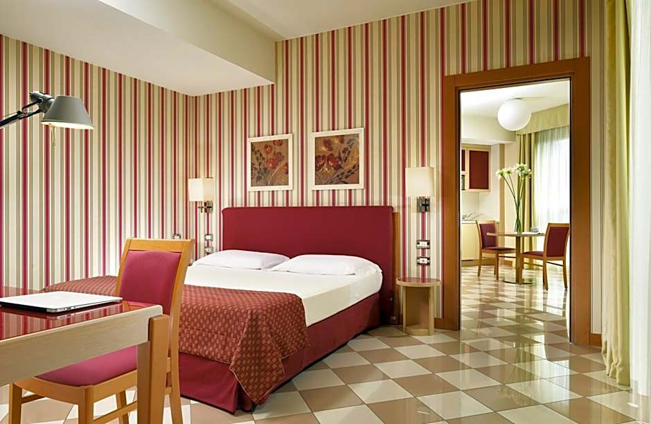 UNA Hotels The One Milano Hotel & Residence