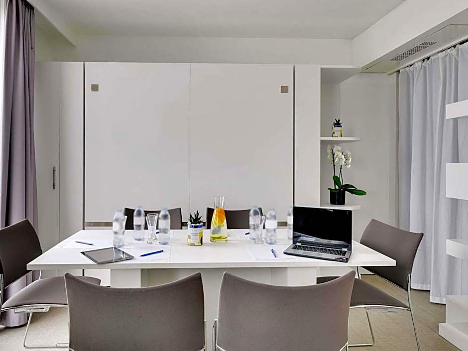 Novotel Suites Paris Issy Les Moulineaux