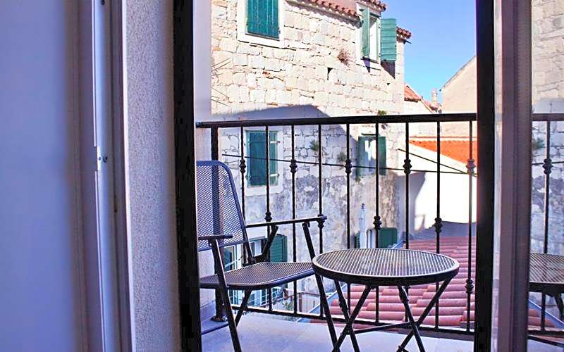 Galeria Valeria Seaside Downtown - MAG Quaint & Elegant Boutique Hotels