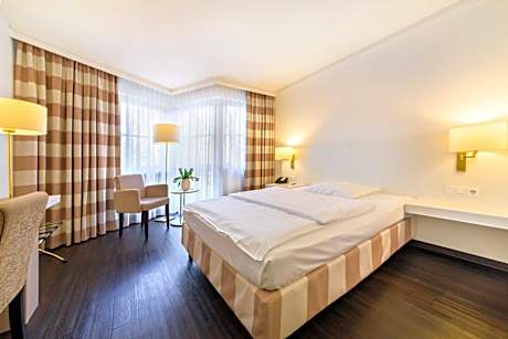 relexa Waldhotel Schatten