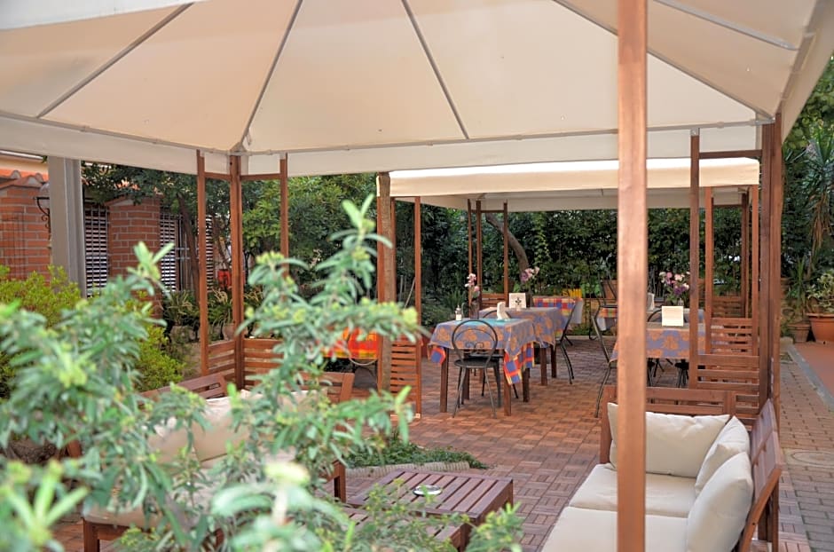 Hotel Mia Cara
