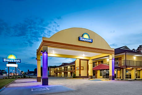 Days Inn by Wyndham Muscle Shoals