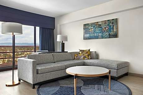 Executive Suite, 2 Queen, Sofa bed