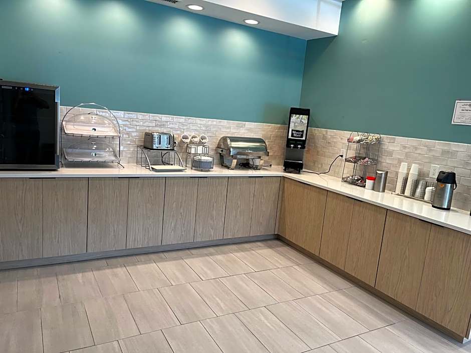 Tapa Hotel, Inn & Suites
