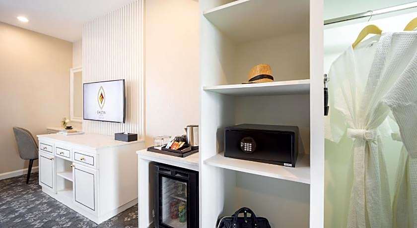 Eastin Hotel Vientiane