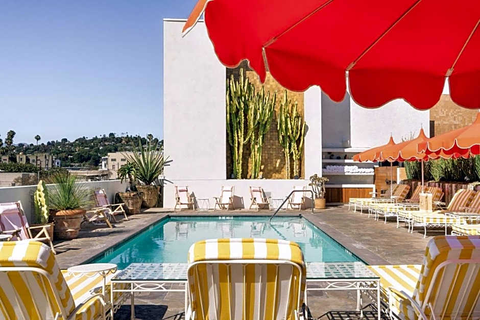 Silver Lake Pool & Inn
