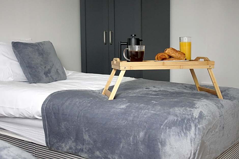 Elegant Room in St Albans