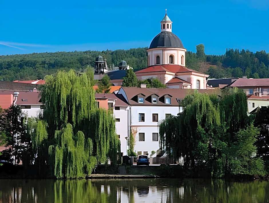 Wellness Hotel Zlata Lipa
