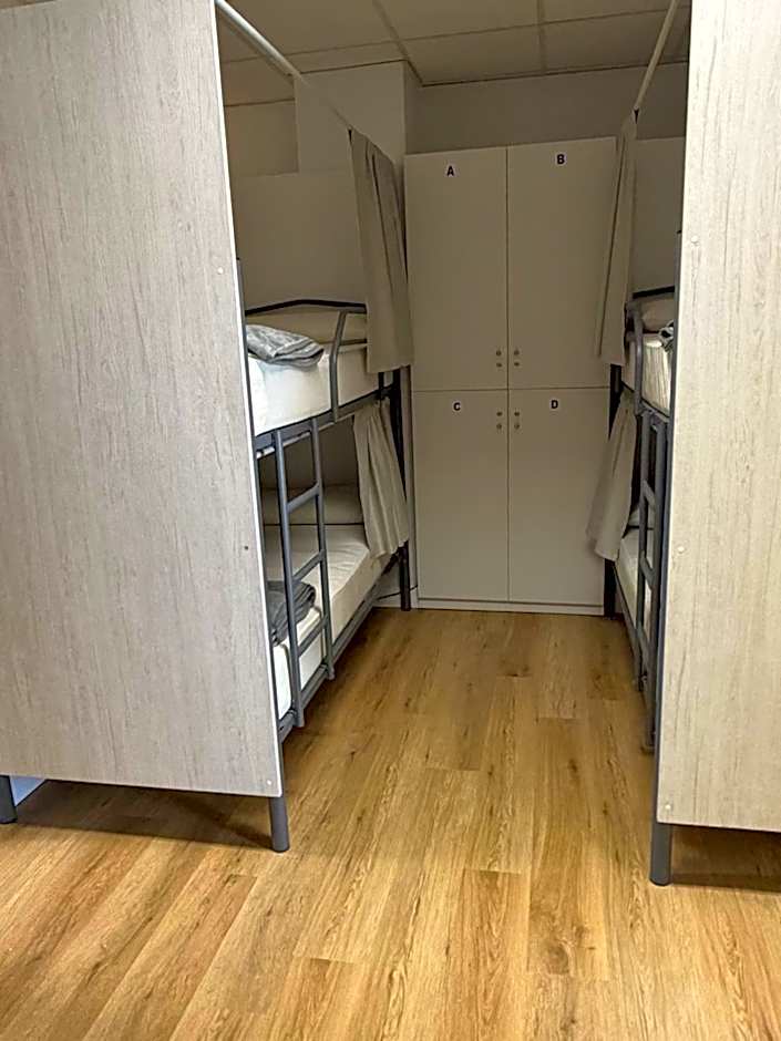 Albergue Porta Real NO BIKE STORAGE