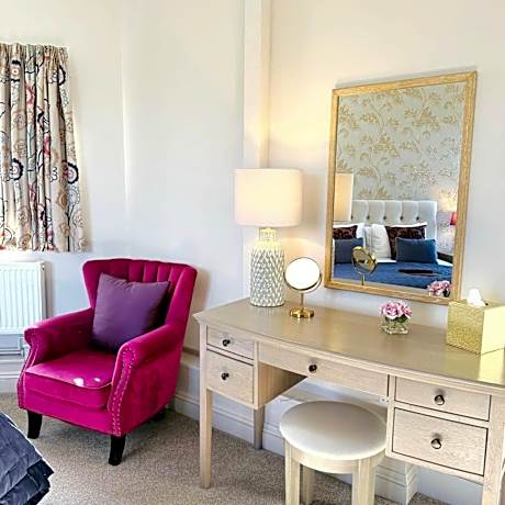 Superior King Suite