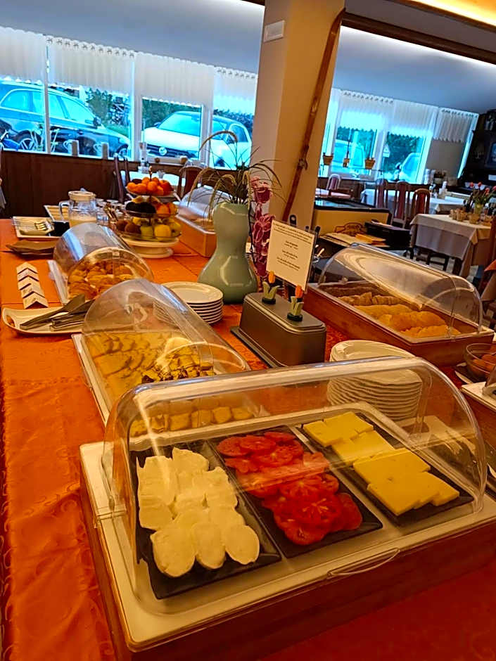 Albergo Ristorante Cacciatori