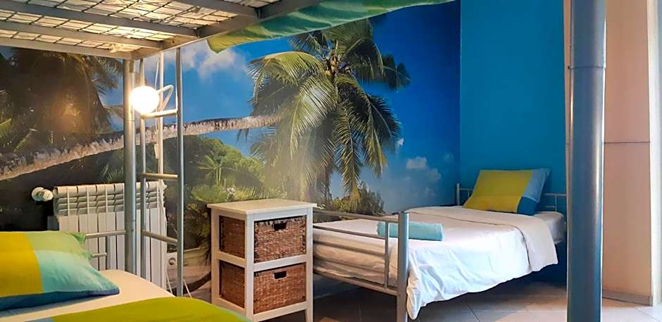 AMAZIGH HOSTEL Rooms & Dorm with Share Kitchen