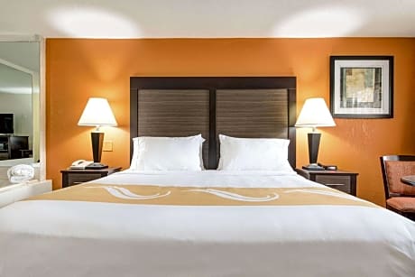 Quality Inn Creekside - Downtown Gatlinburg