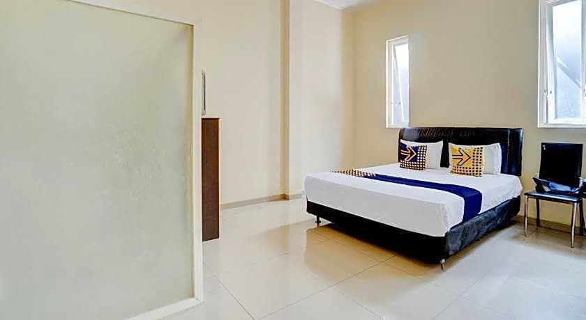 SPOT ON 93210 Griya Kos Kanjeng Mami Syariah