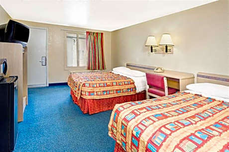 Accessible 2 Double Bed