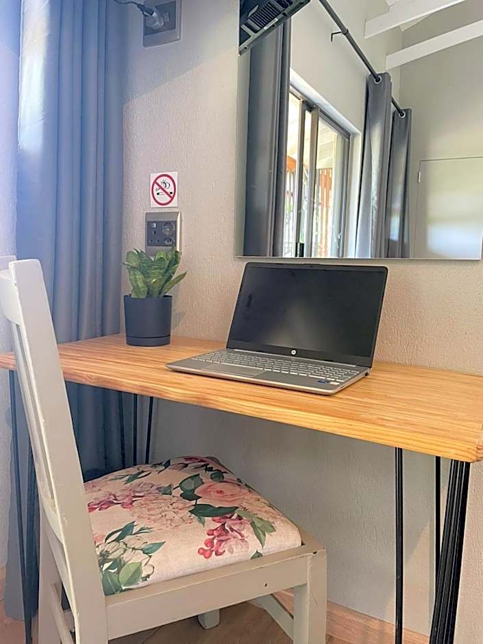 Khululeka Safaris Lodge