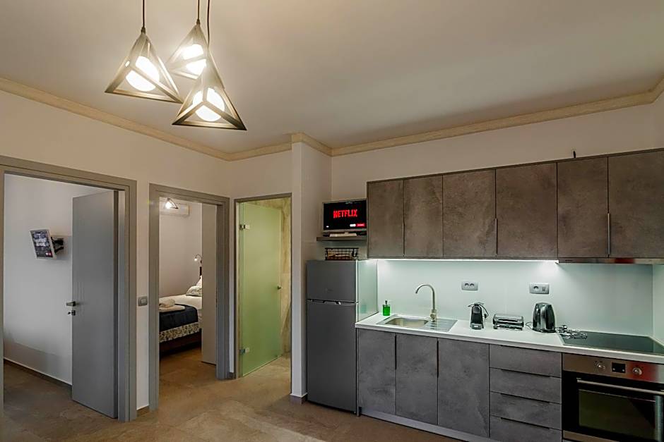 Natura Luxury Suites Parga